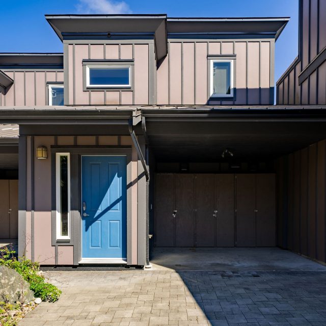 Sooke Harbour Townhome - 127